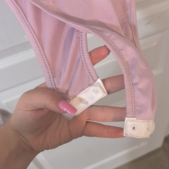 SHEIN Lavender Scoop Neck One-Piece - Picture 5 of 5